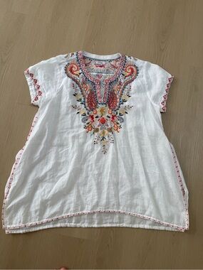 Johnny Was Workshop White Embroidered Floral Boho Tunic Top Shirt Large